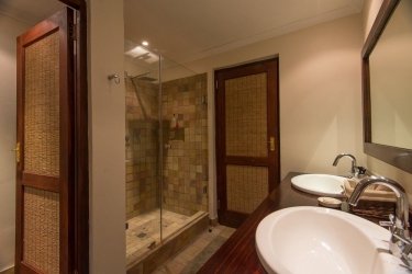 Inyati Game Lodge,Ehlanzeni>>Bushbuckridge,4 star