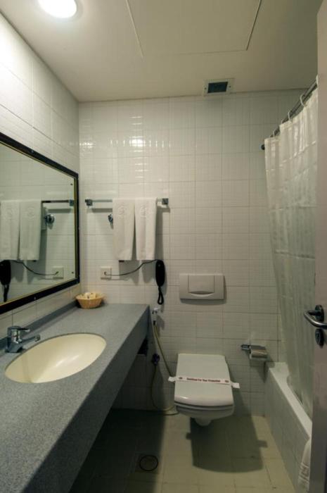 ramee guestline hotel qurum