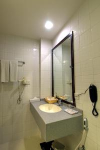 ramee guestline hotel qurum