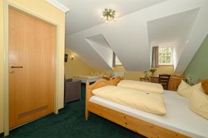 Hotel Zum Maximilian,Kolbermoor>>Bad Feilnbach,3 star