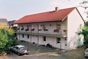 Landhaus,Lützen>>Bad Duerrenberg,2 star