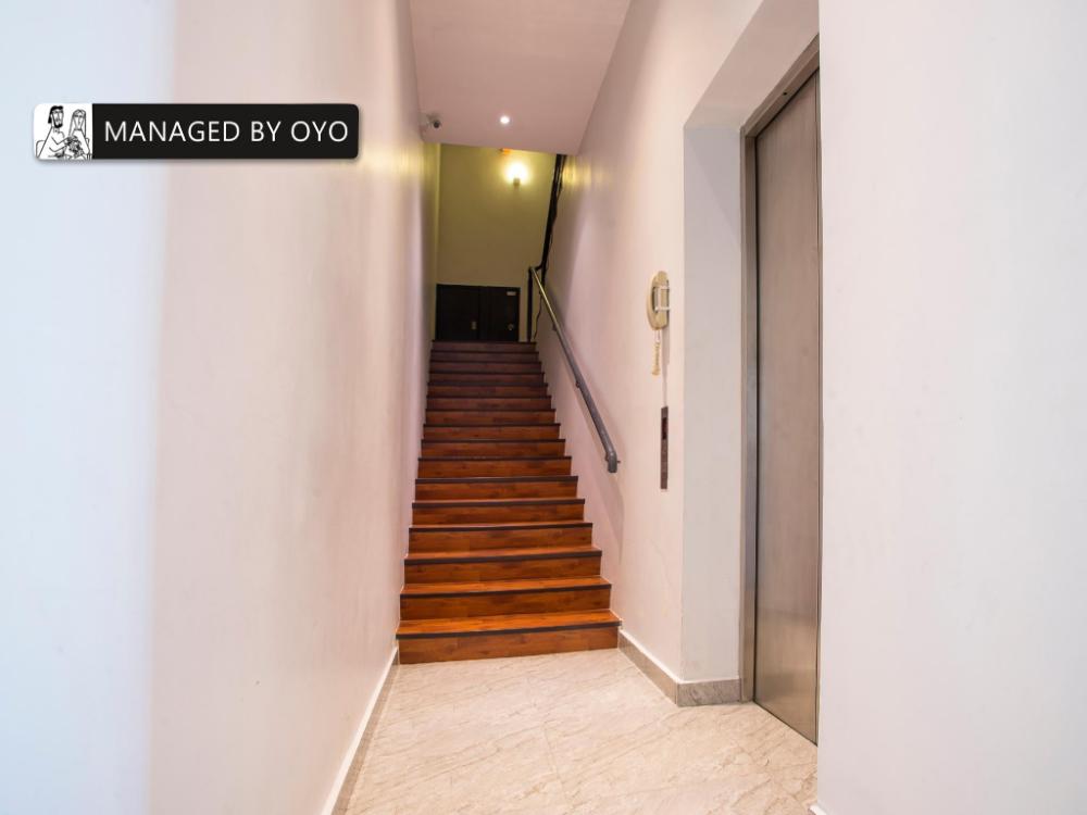 hotel o gs hotels near strand mall