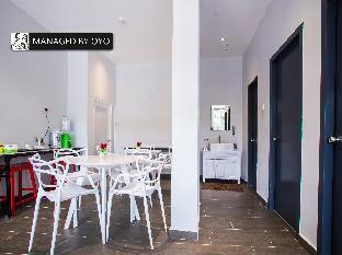 hotel o gs hotels near strand mall