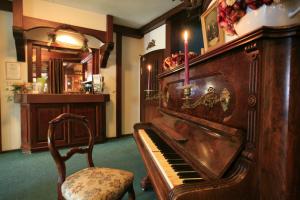 Ruter's Hotel & Restaurant,In The City Center,4 star