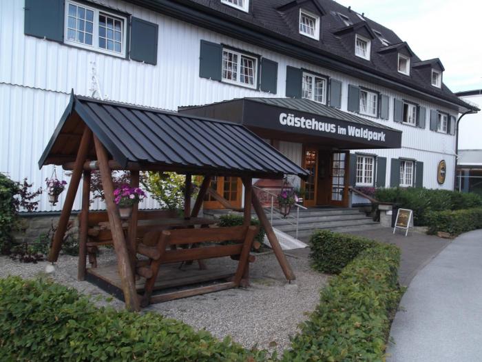 gastehaus im waldpark