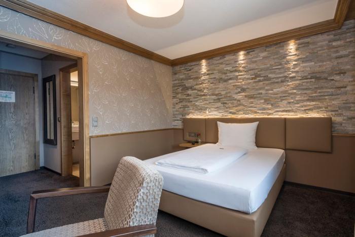hotel and restaurant becher
