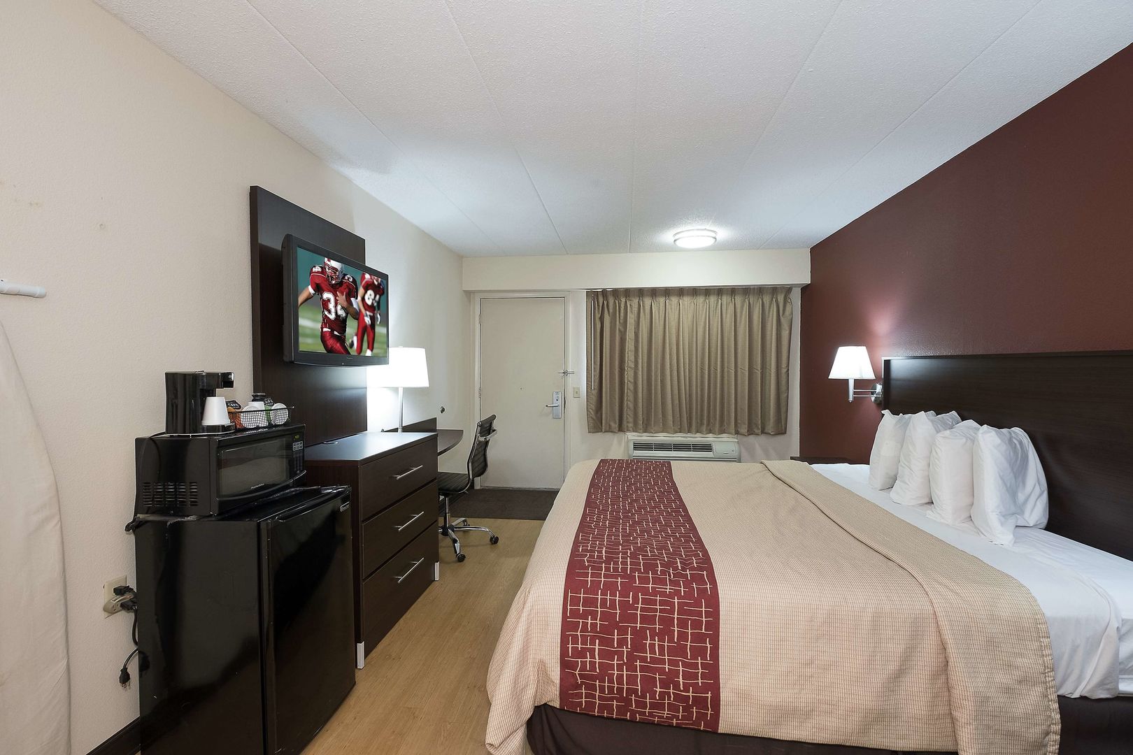 red roof inn toledo maumee