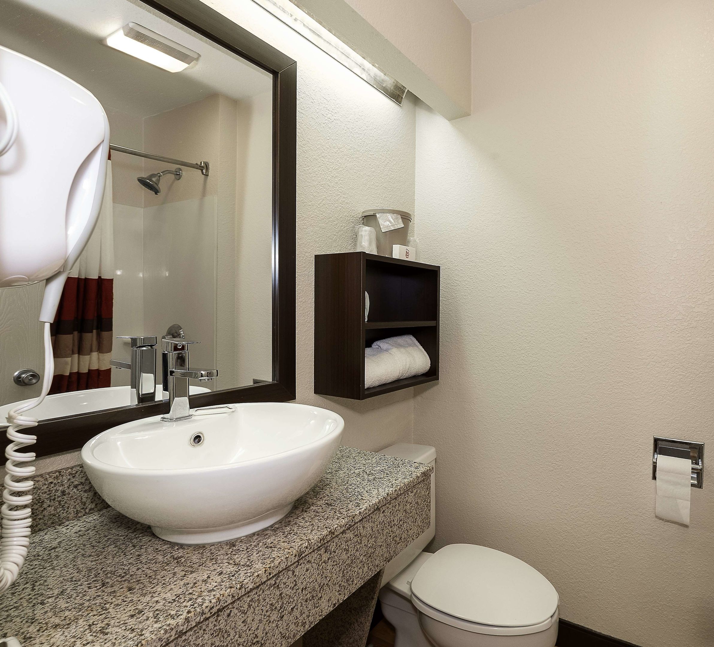 red roof inn toledo maumee