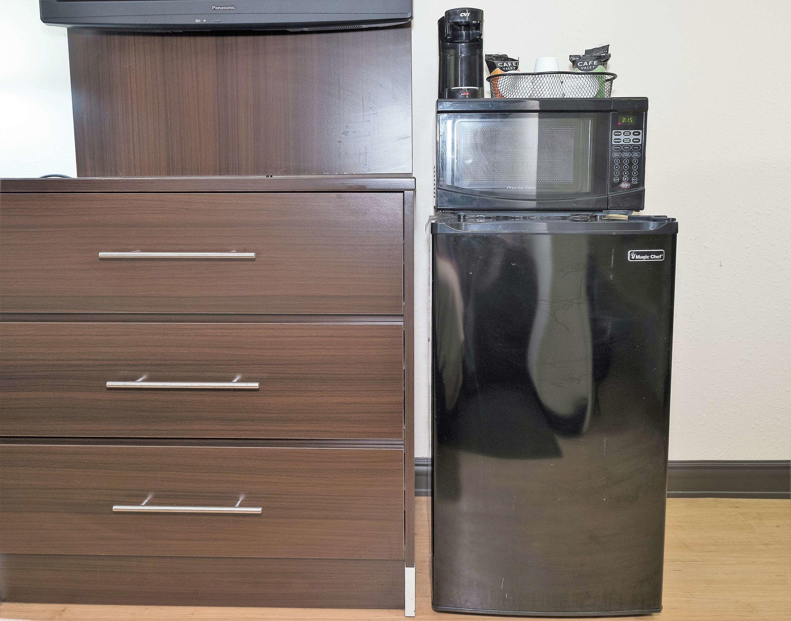 red roof inn toledo maumee