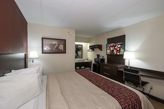 red roof inn toledo maumee