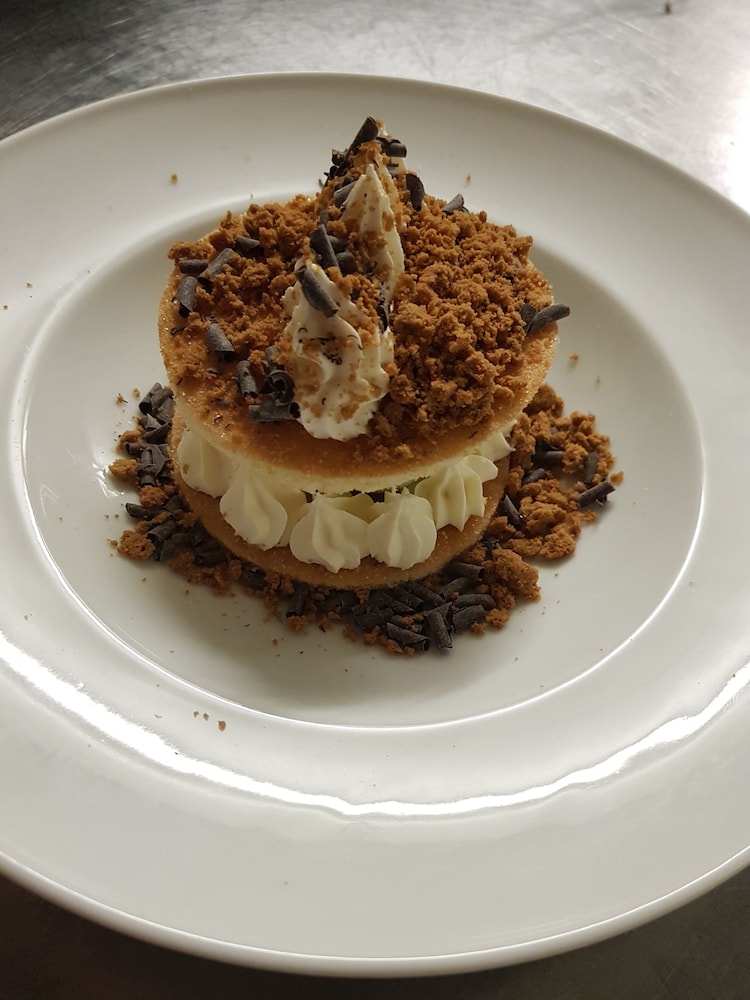 hotel authentic by balladins rodez le segala