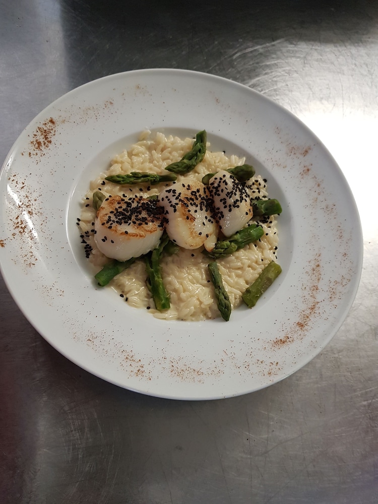 hotel authentic by balladins rodez le segala