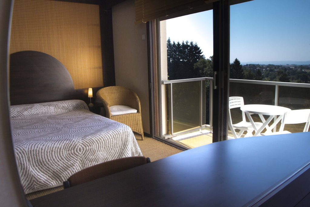 hotel authentic by balladins rodez le segala