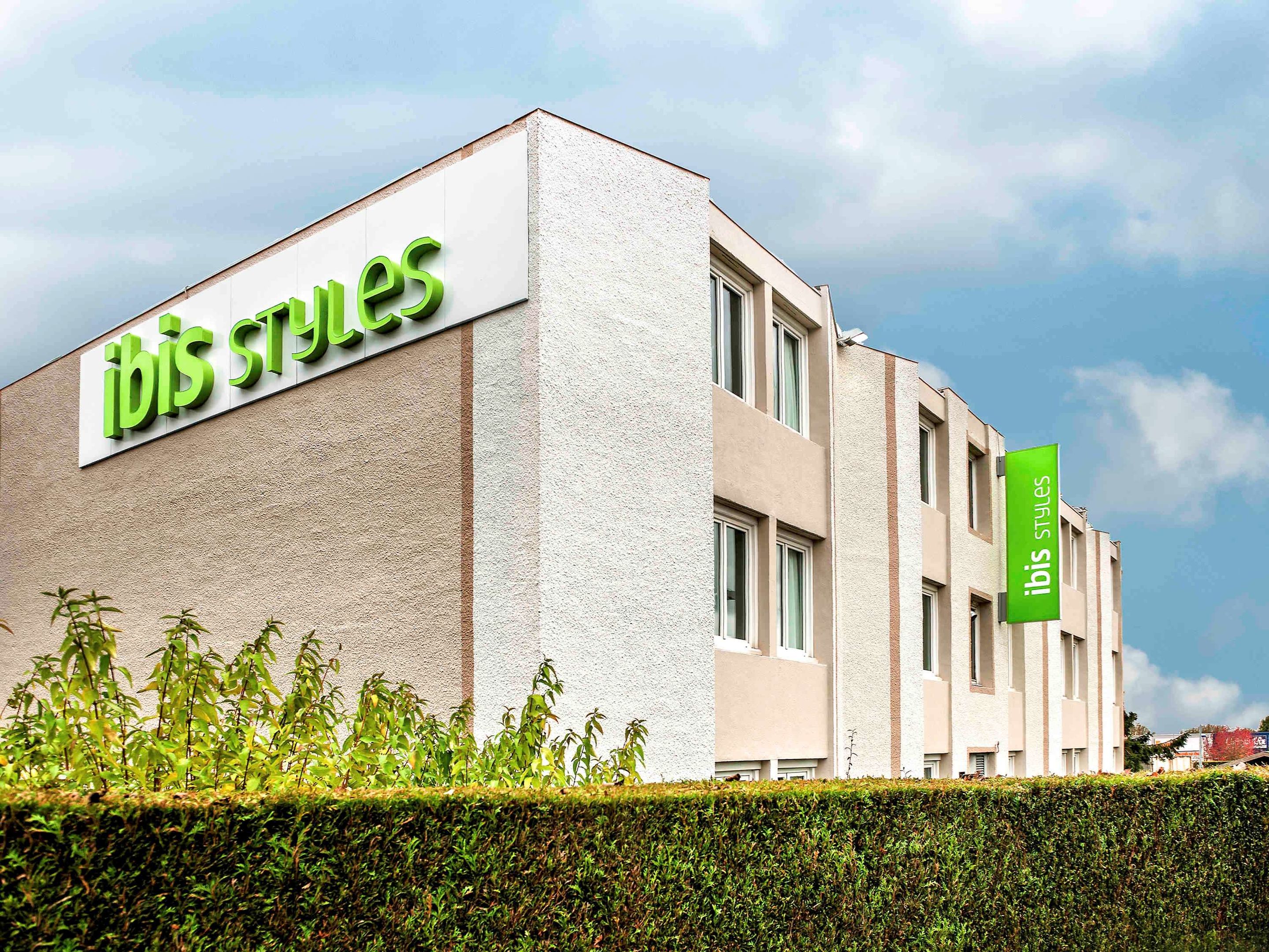 ibis styles rouen nord barentin