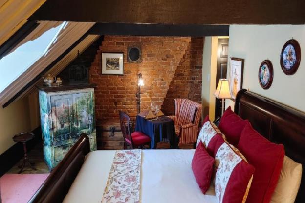 hotel le clos saint louis