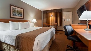 Surestay Plus Hotel By Best Western Salmon Arm,Salmon Arm>>Armstrong,3 star