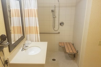 fairfield inn and suites by marriott sudbury