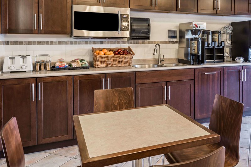 super 8 by wyndham vermilion ab