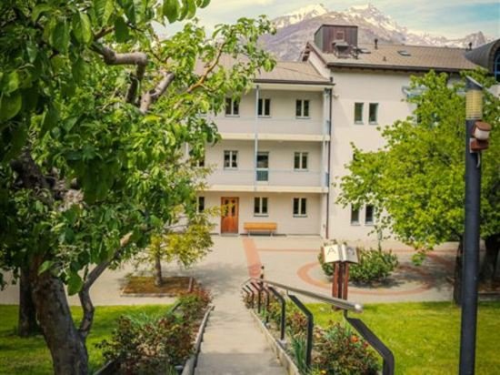 hotel and bildungshaus st jodern