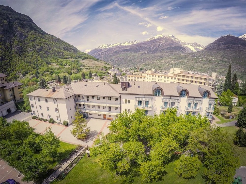 hotel and bildungshaus st jodern