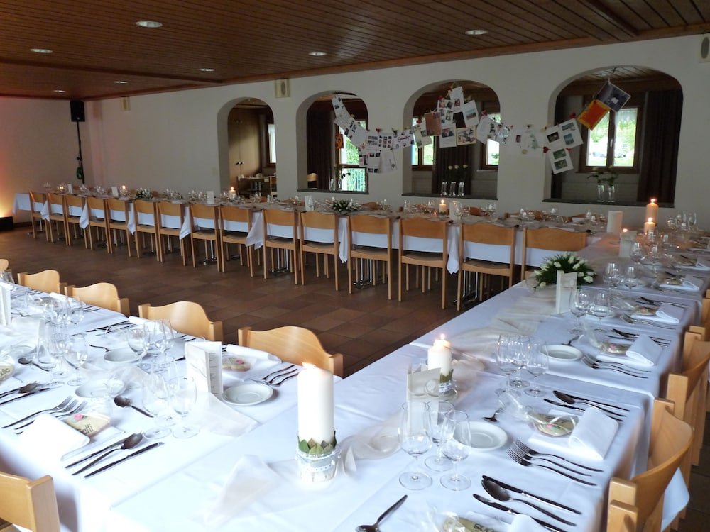 hotel and bildungshaus st jodern