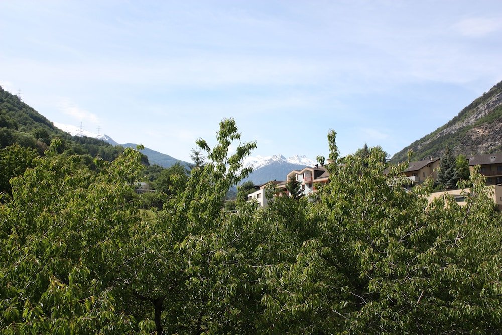 hotel and bildungshaus st jodern