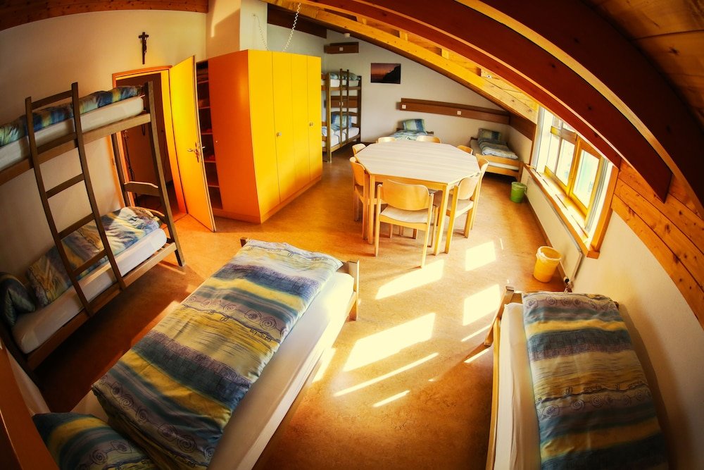 hotel and bildungshaus st jodern