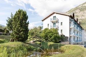hotel and bildungshaus st jodern