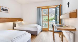 hotel and bildungshaus st jodern