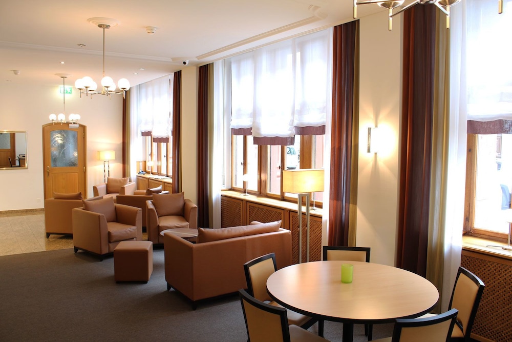 central city hotel rochat