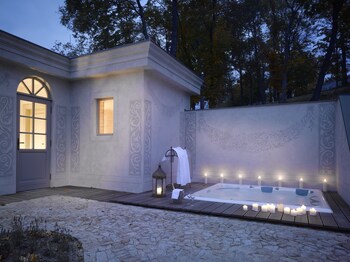 chateau mcely