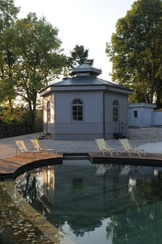 chateau mcely