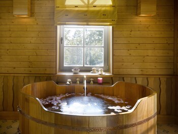 chateau mcely