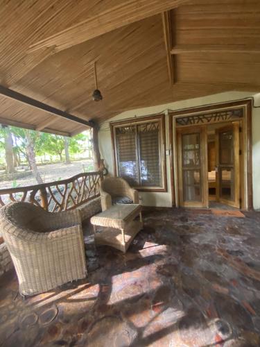 tahanan resort sunset beach club