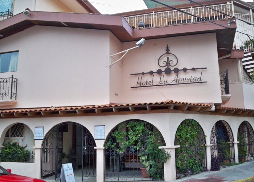 hotel la amistad