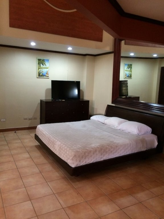 hotel la amistad