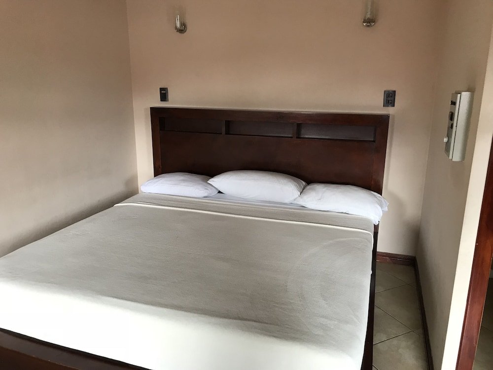 hotel la amistad