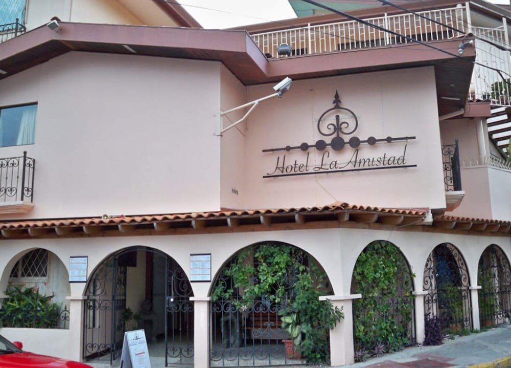 hotel la amistad