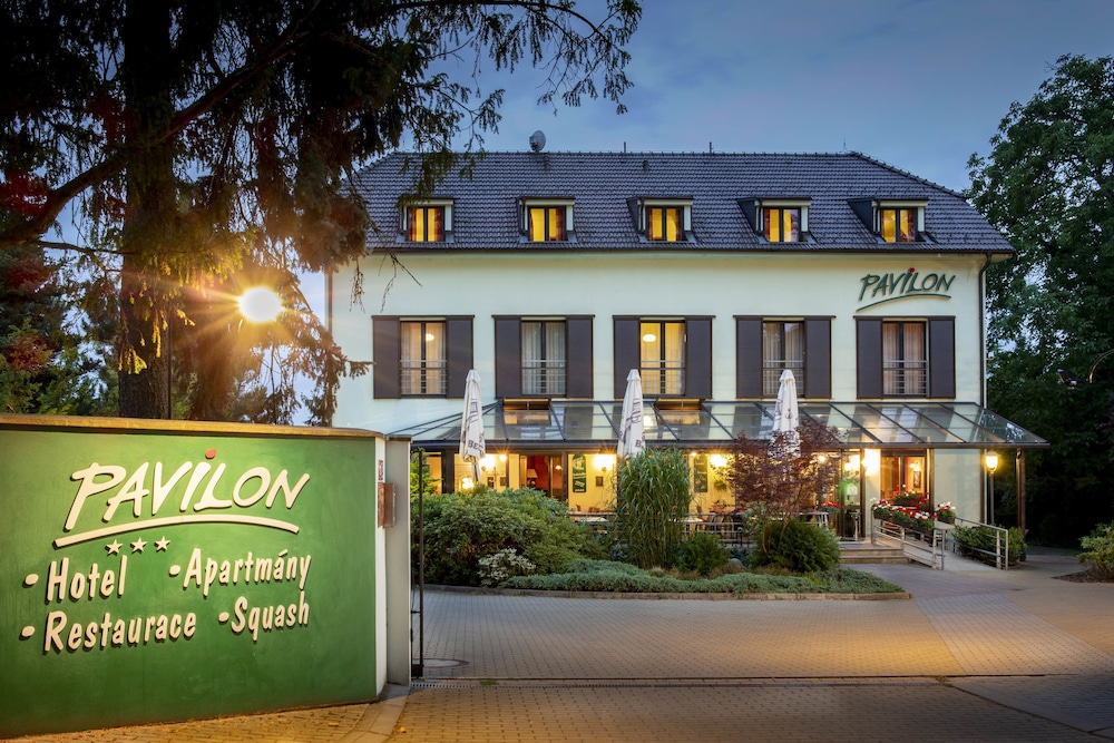 hotel pavilon