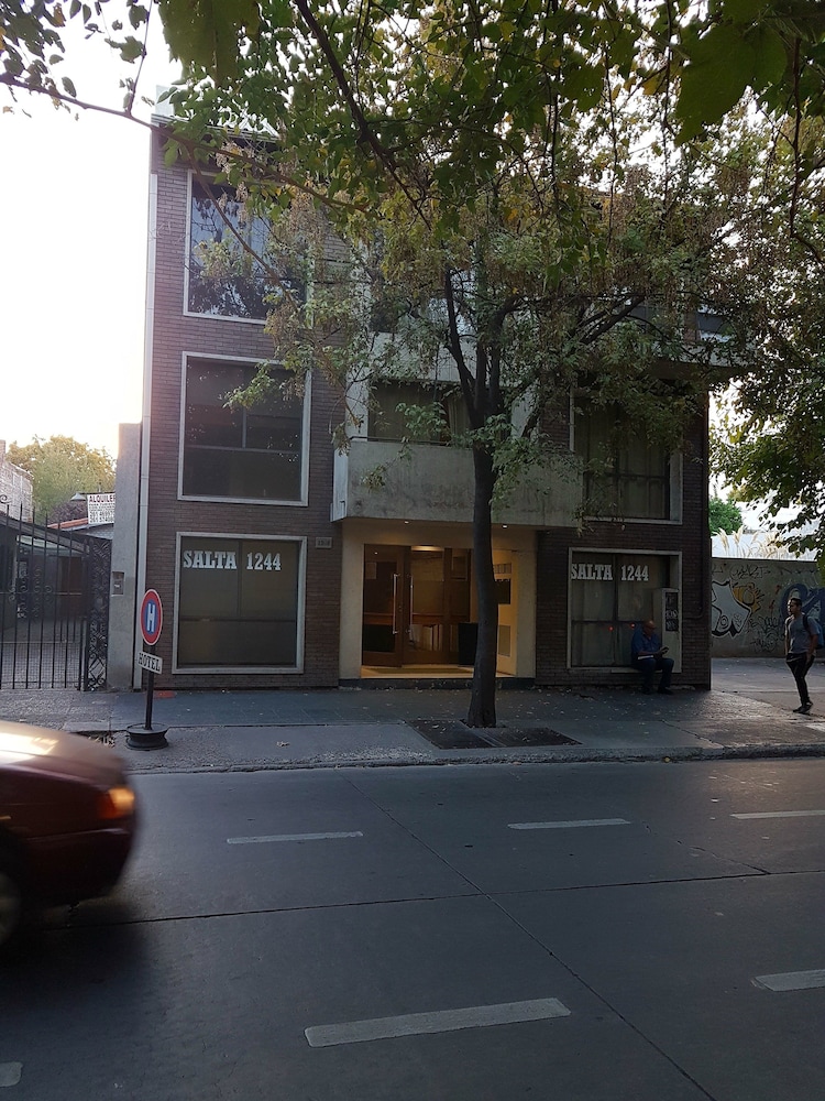 apex apart mendoza