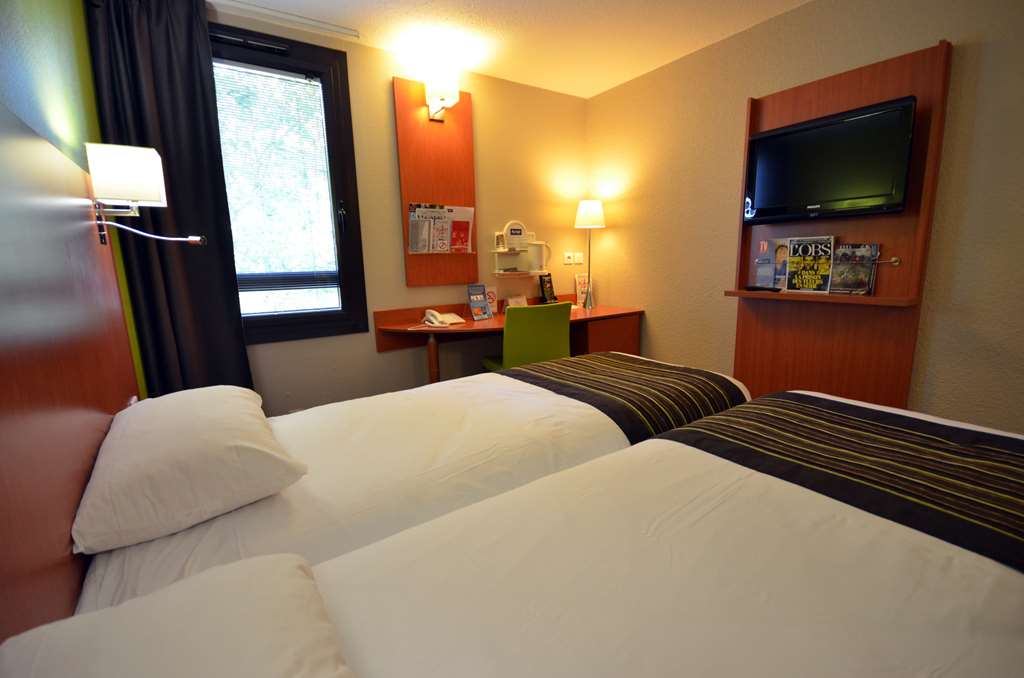 kyriad dijon est mirande