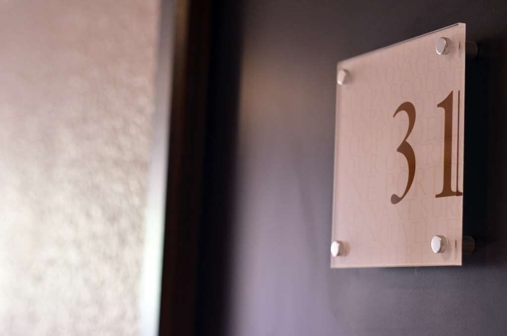 kyriad dijon est mirande