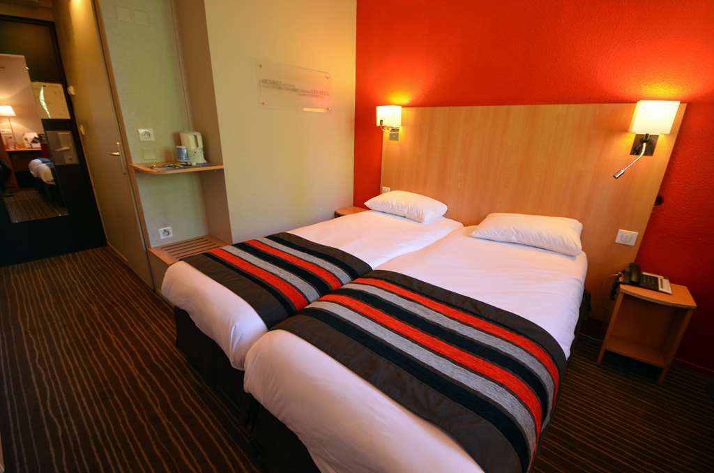 kyriad dijon est mirande