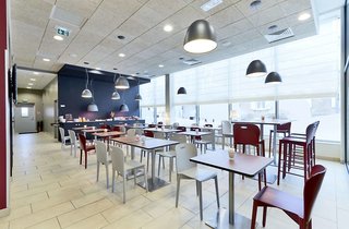 campanile la roche sur yon centre gare