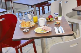 campanile la roche sur yon centre gare