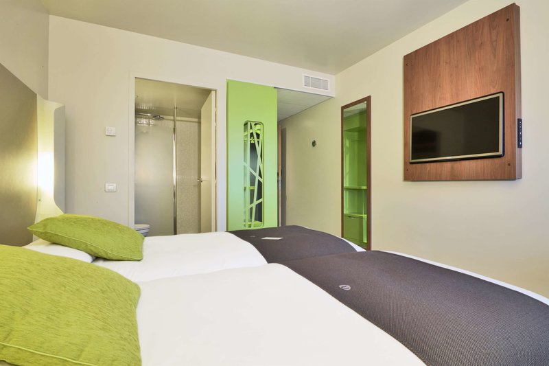 campanile la roche sur yon centre gare