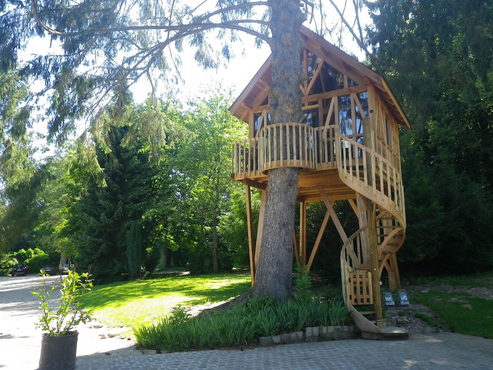 hotel de la licorne and spa nuxe