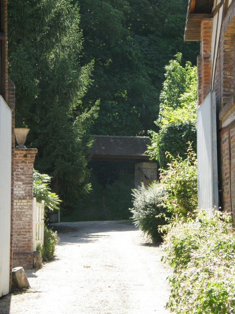 hotel de la licorne and spa nuxe