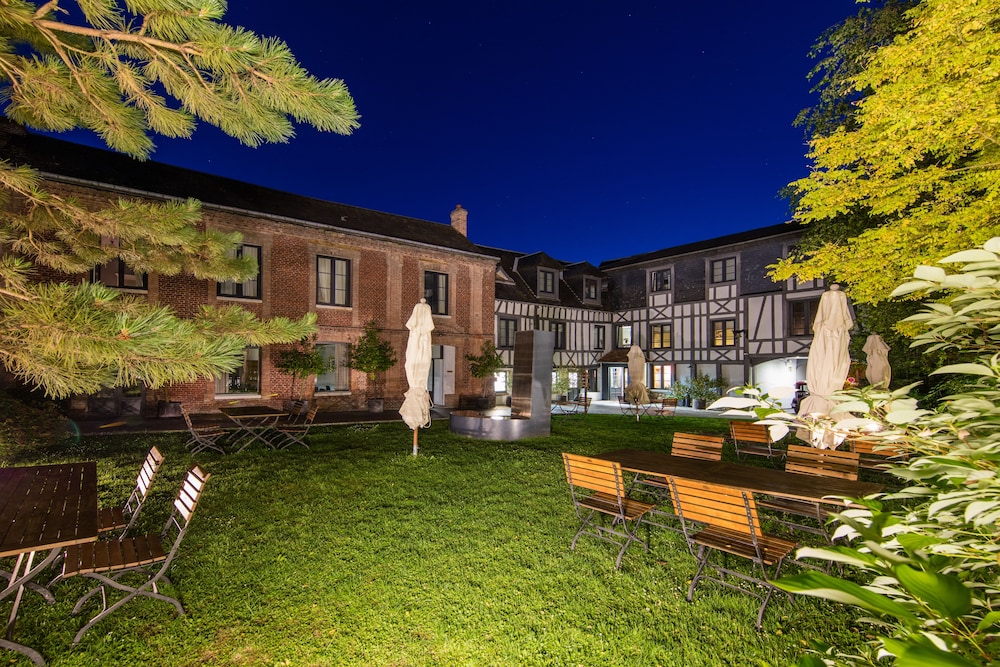 hotel de la licorne and spa nuxe