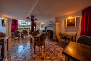 hotel de la licorne and spa nuxe